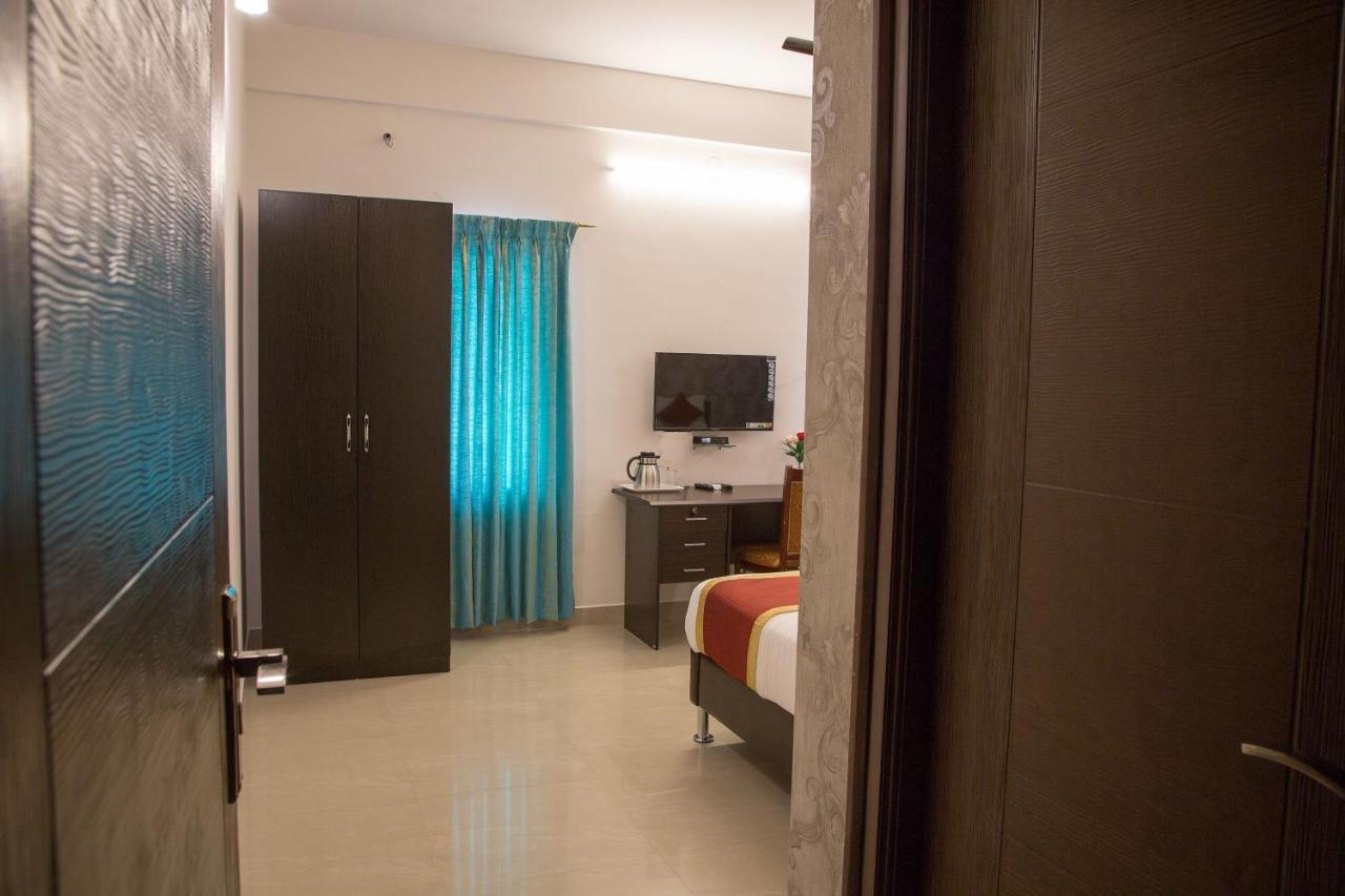 Oyo 8737 King Suites Bangalore Eksteriør billede